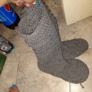 Woman's slipper boots